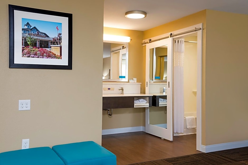 Hampton Inn & Suites Fremont