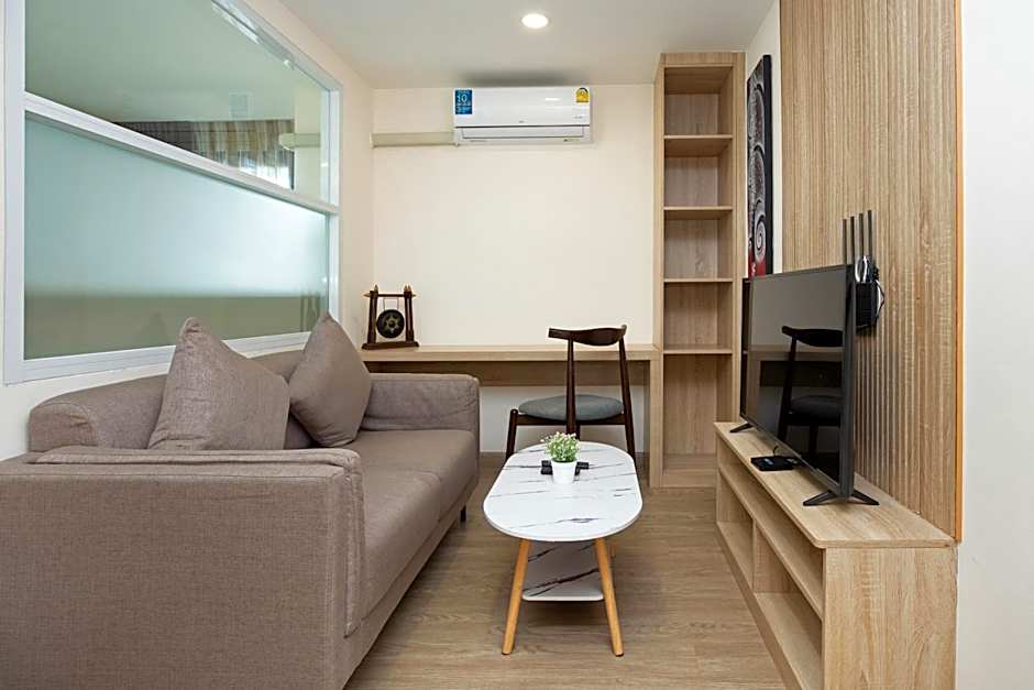 iCheck inn Darisa Patong