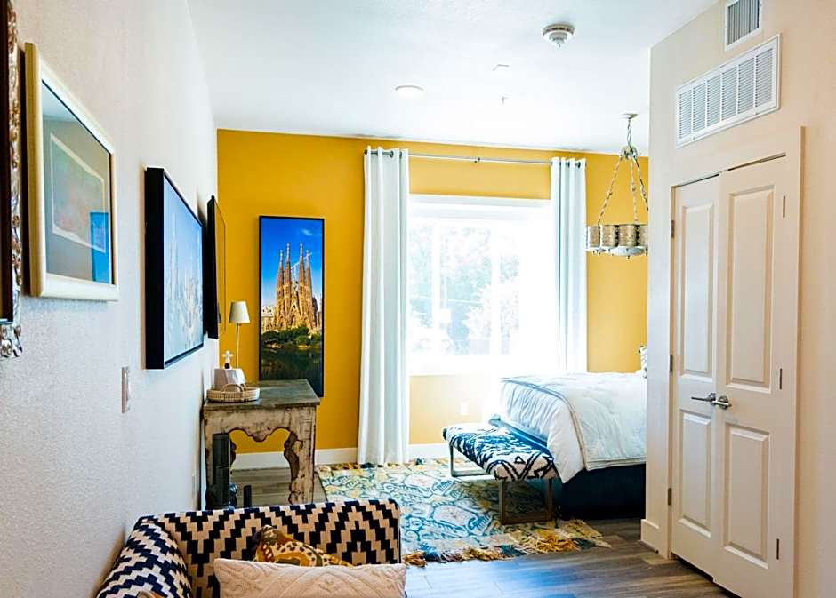 The Bishop Arts Hotel by Qresorts