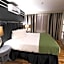 Hyde Park Hotel