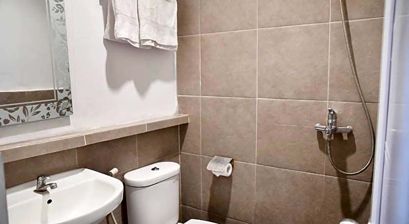 Tuju Abuserin Syariah