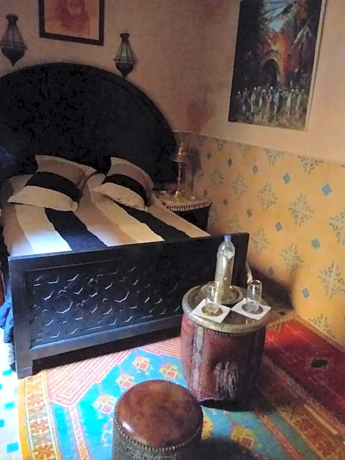 RIAD MAKENE MOUCHKILL