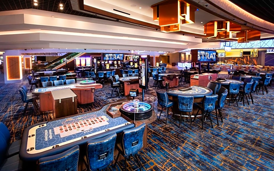 The STRAT Hotel, Casino & Tower