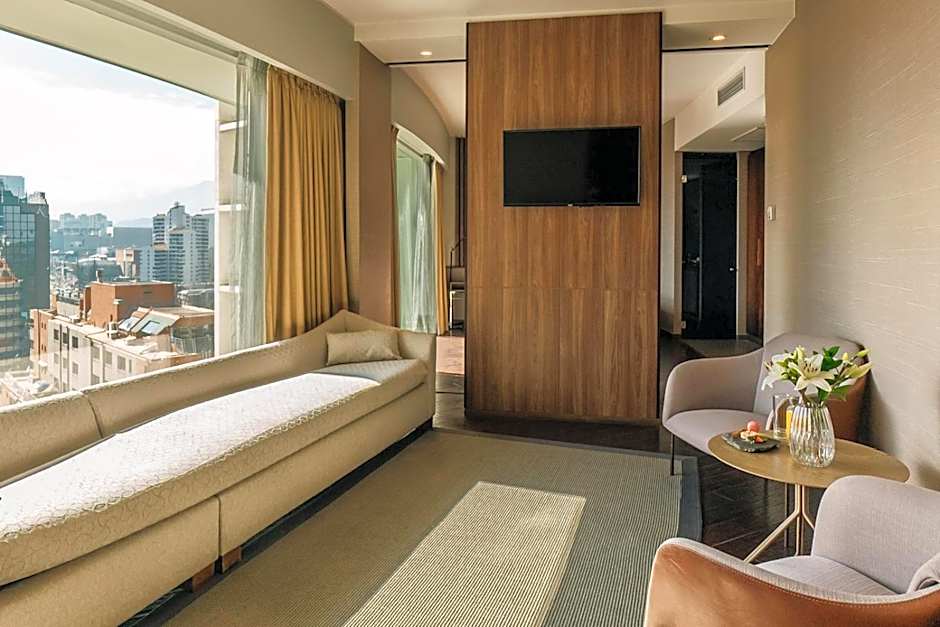 DoubleTree by Hilton Santiago Kennedy
