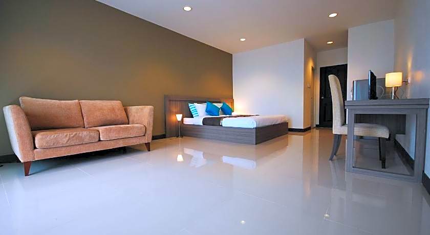 Canaries @38 Hotel by Baan Mina