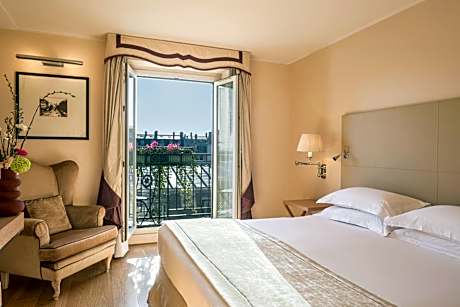 Deluxe Double Room with Balcony