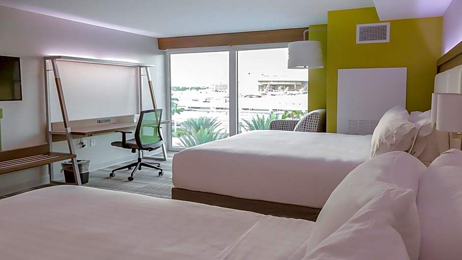 Holiday Inn Express & Suites Miami Airport By IHG