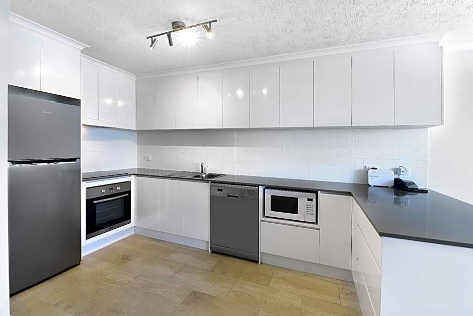 Broadbeach Travel Inn Apartments