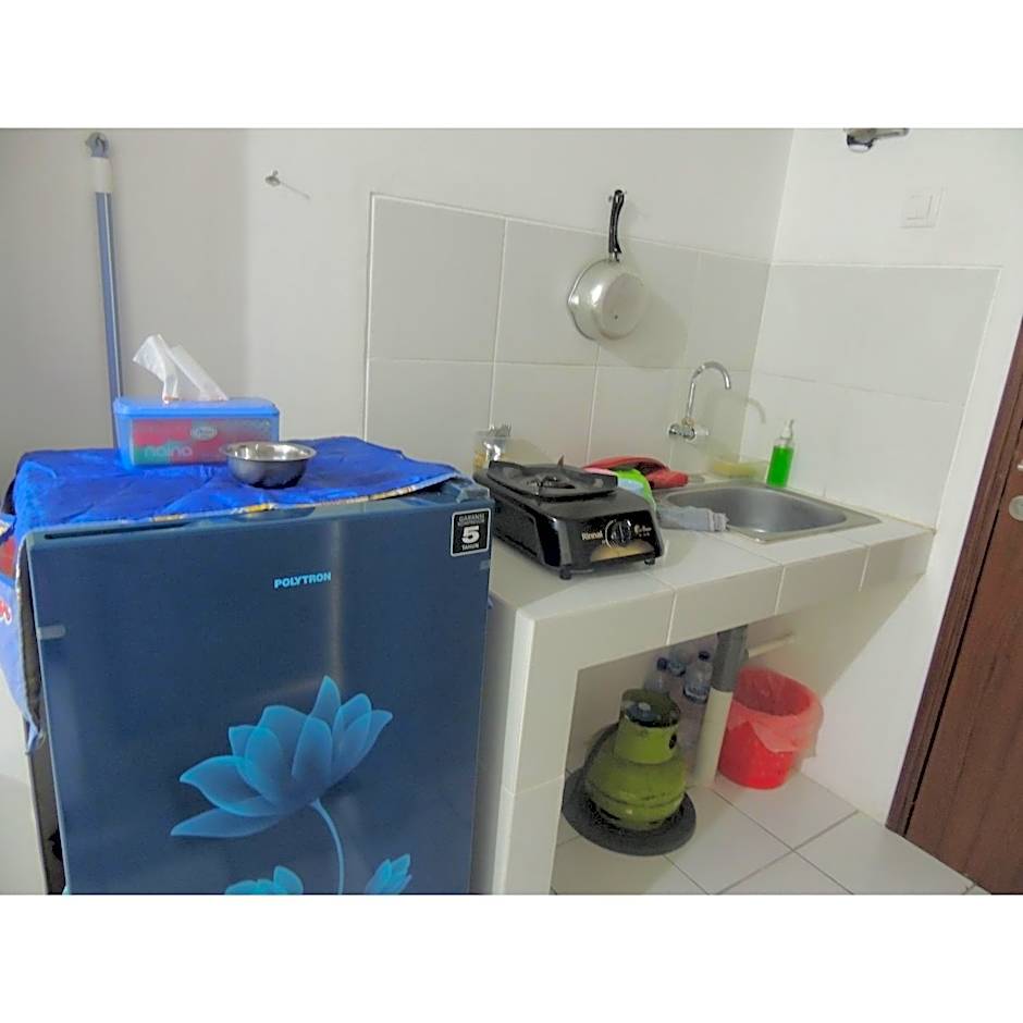 Reva Room on Gunung Putri Square Apartment