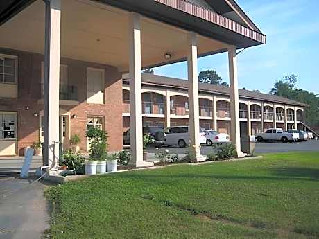 Scottish Inn and Suites Perry