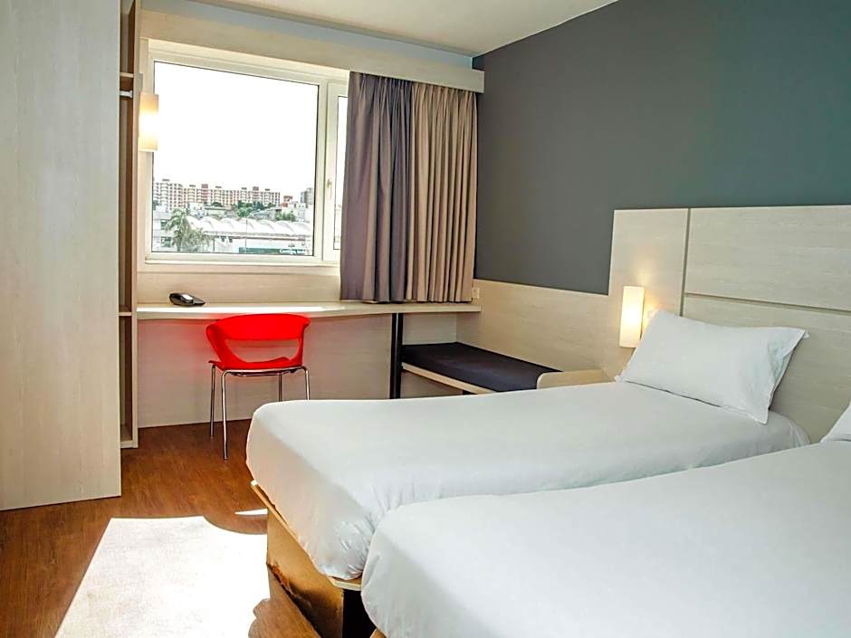 Ibis Montevideo Rambla