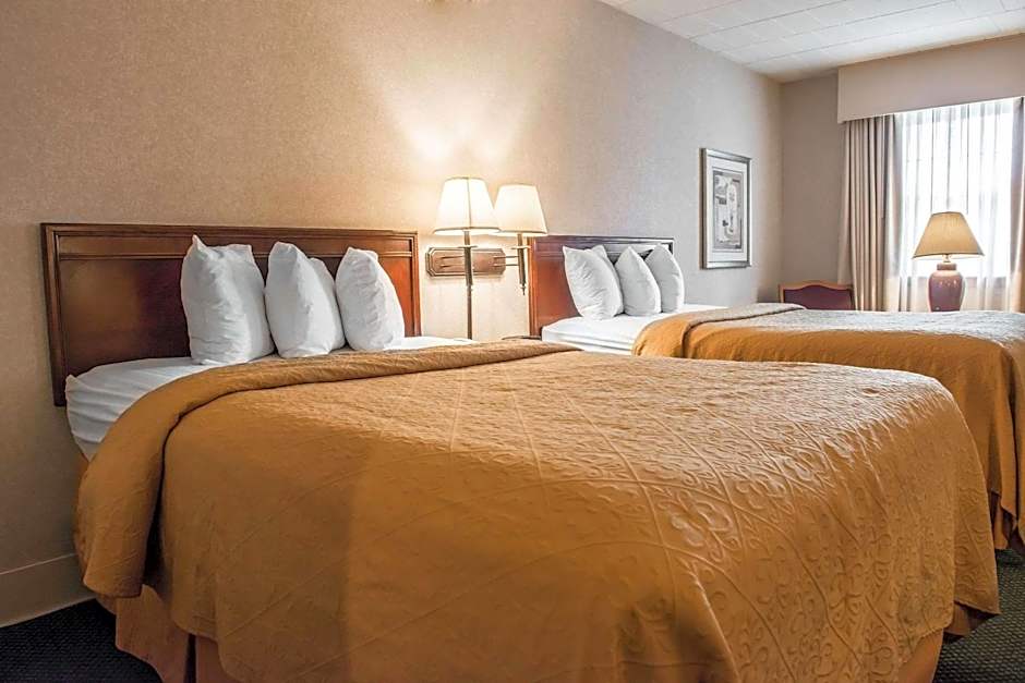 Quality Inn Pittsburgh Airport