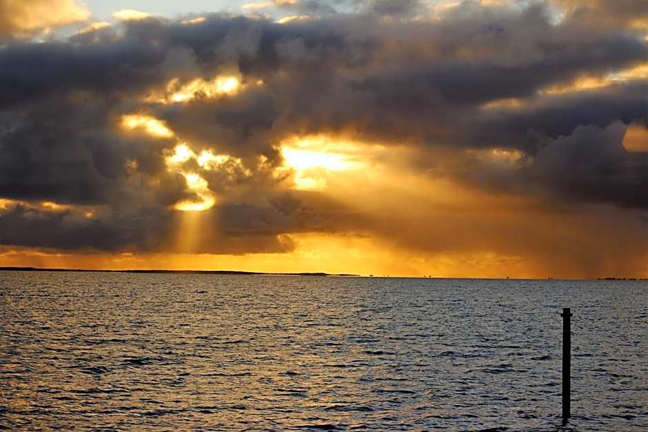 Meningie Waterfront Motel