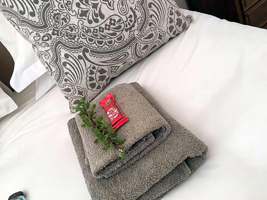 Klein Karoo Game Lodge