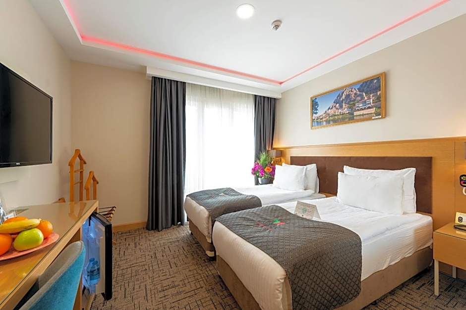 Hotel Boursier 2 & Spa