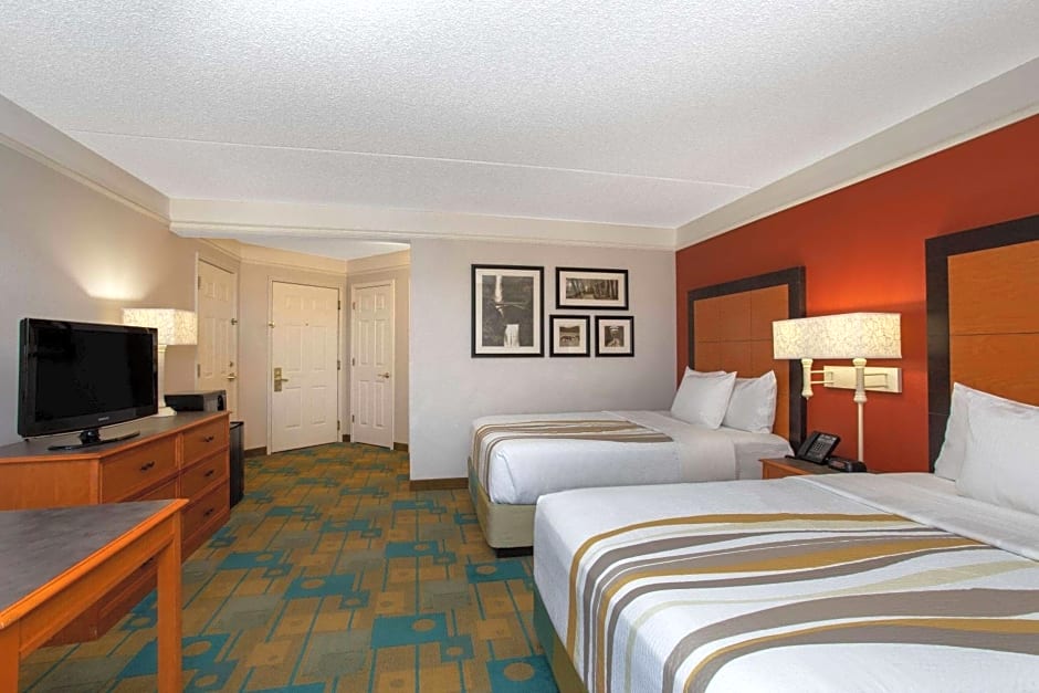 La Quinta Inn & Suites by Wyndham Denver Southwest Lakewood