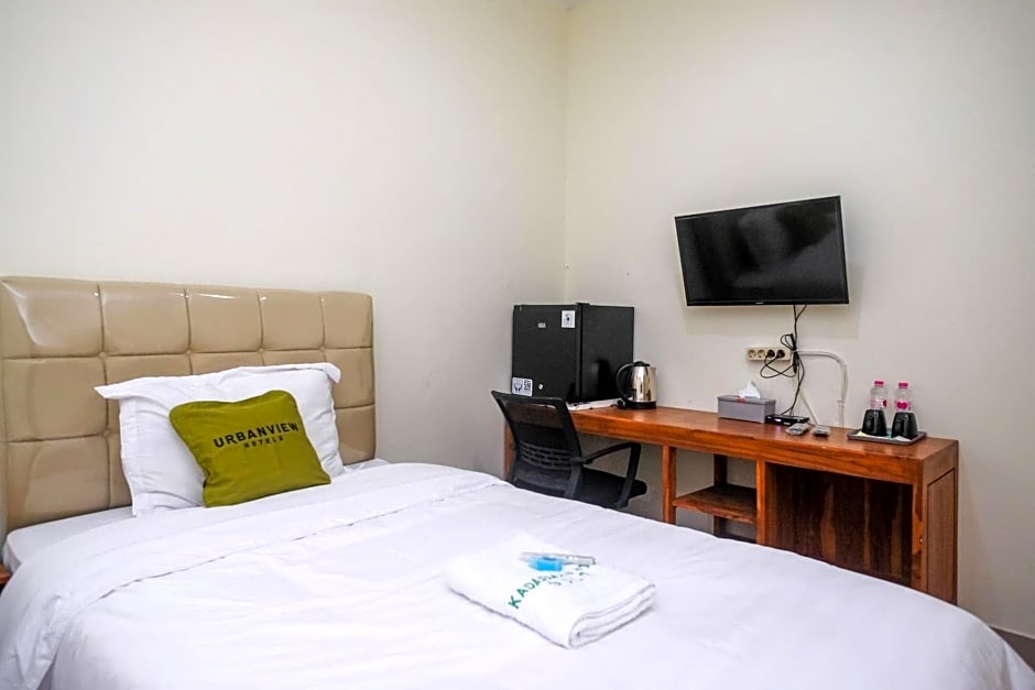 Urbanview Syariah Kadarman Home Laweyan by RedDoorz