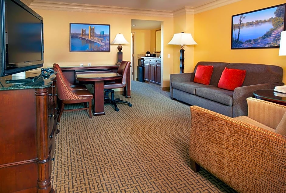Embassy Suites by Hilton Sacramento Riverfront Promenade