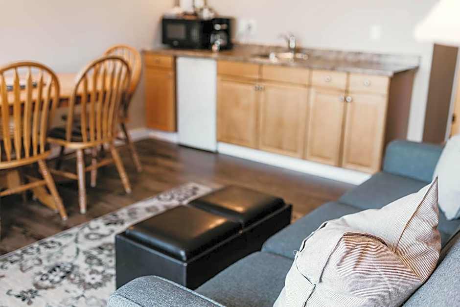 Page's Inn on Silva Bay