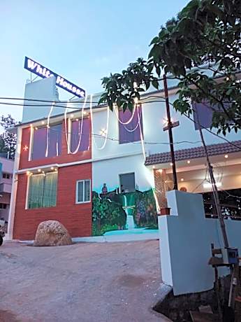 White Housse Inn