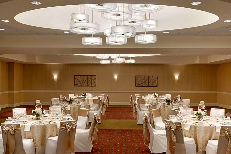 Embassy Suites By Hilton Boston Waltham
