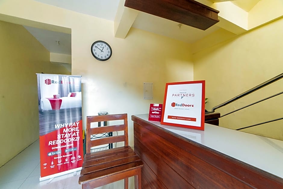 RedDoorz @ D Maagma Street