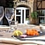 Hotel A Jayac - Logis Hotels
