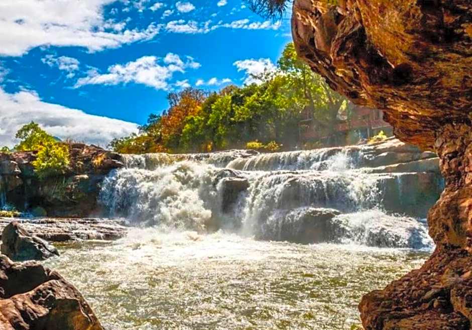 Fandee Island - Tad Lo - Bolaven Loop Pakse