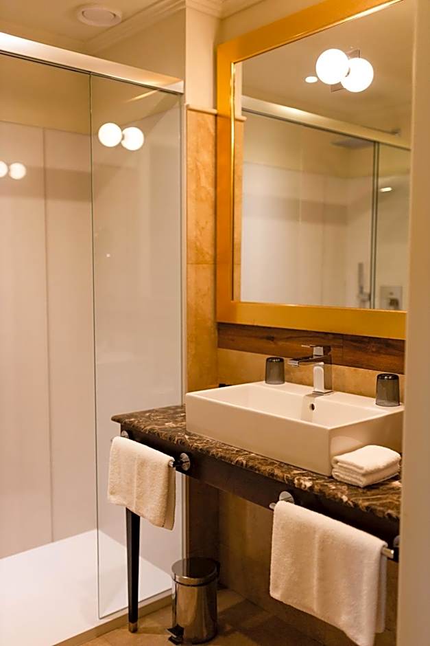 Grandezza Hotel Luxury Palace