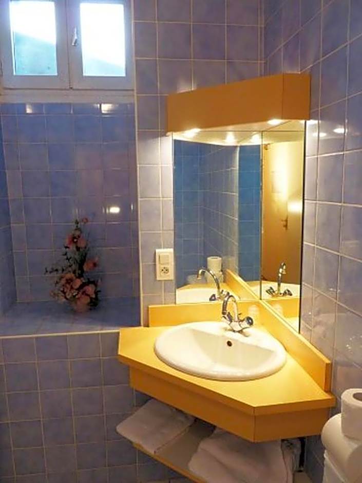 Hôtel Restaurant du Pont-Vieux