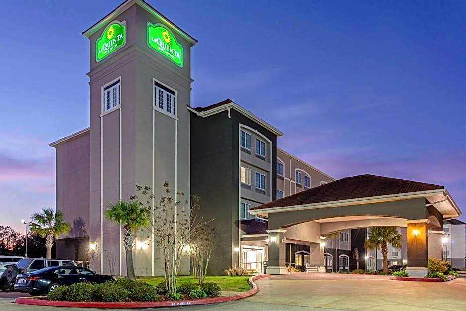 La Quinta Inn & Suites by Wyndham Leesville Fort Polk