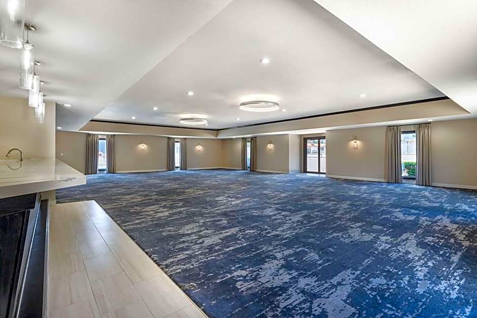 Best Western Prime Inn & Suites