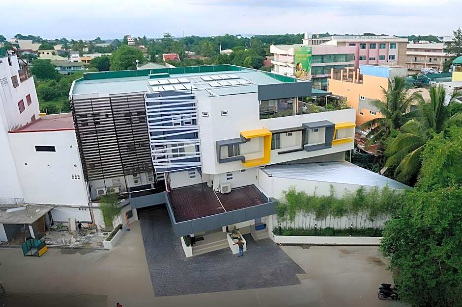 3K Hotel and Restaurant
