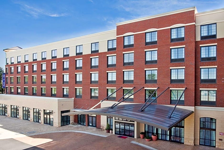 Hampton Inn By Hilton & Suites Chapel Hill/Carrboro