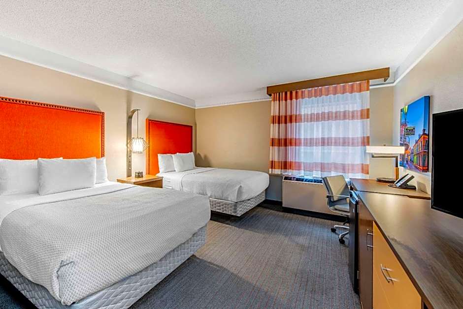 La Quinta Inn & Suites by Wyndham New Orleans Downtown