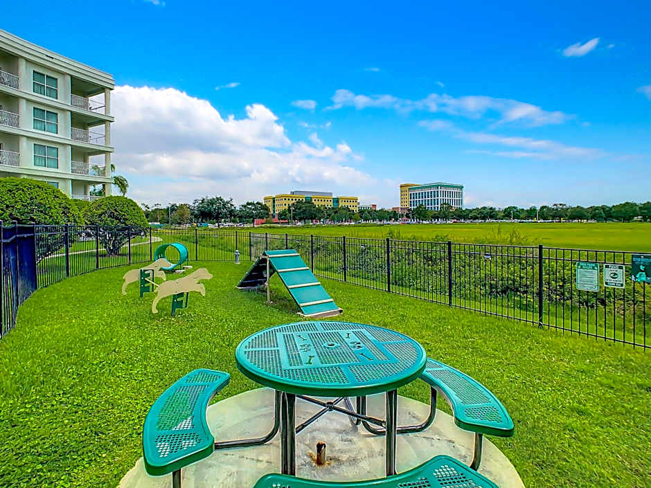 Pet friendly in Orlando area near Disney and ESPN Center