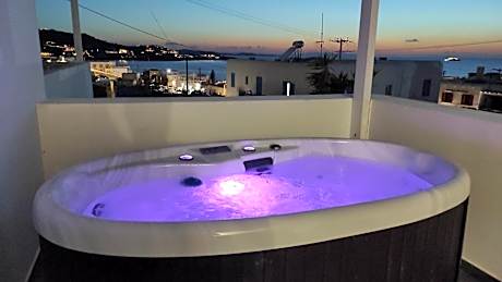 Deluxe Suite with Spa Bath