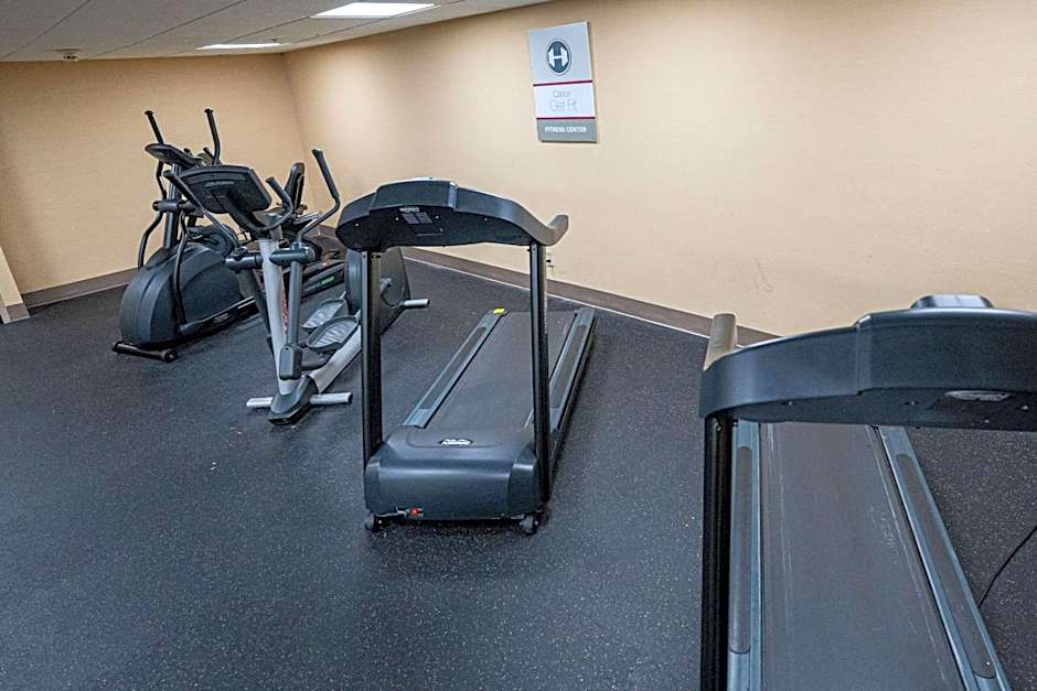 Clarion Hotel Detroit Metro Airport