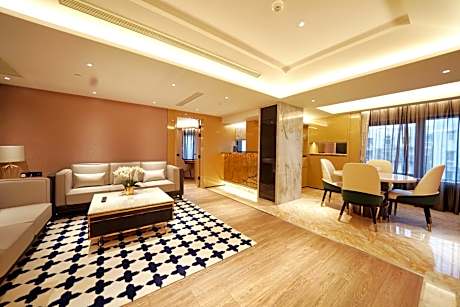 Golden Suite Double Room