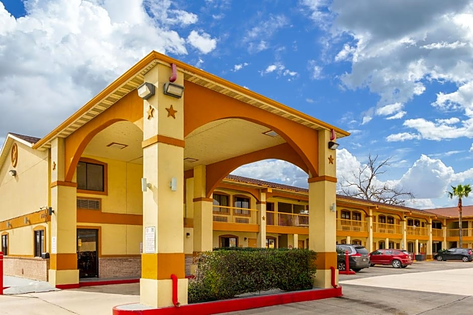 Americas Best Value Inn I-45 / Loop 610