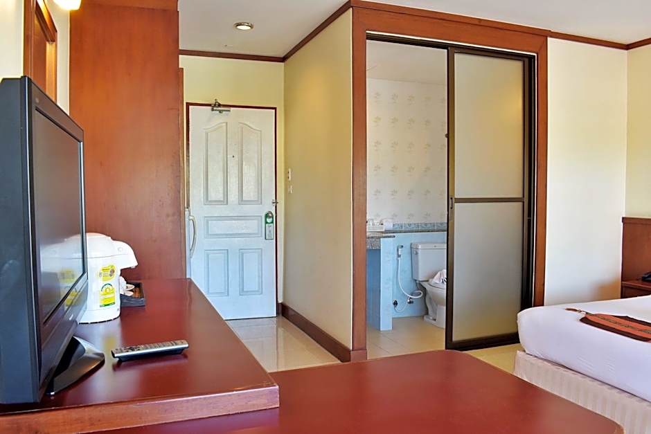 Outdoor Inn Kata Hotel