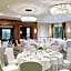 DoubleTree Suites by Hilton Hotel Boston - Cambridge
