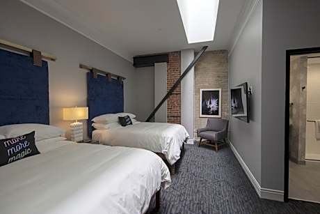 Queen Suite