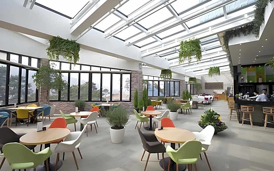 High1 Palace Hotel & CC (High1 Hotel&CC)