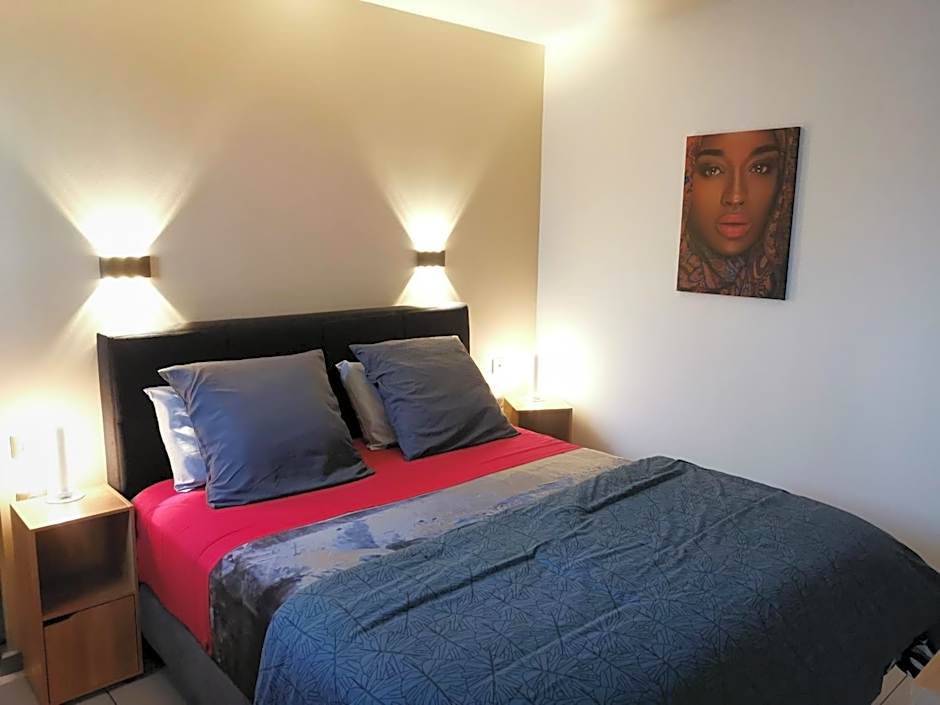 Hostal 170 Room 15 Service Appartement