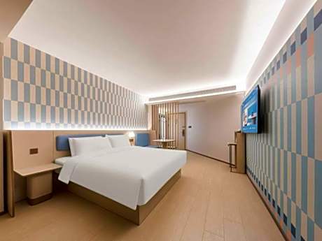 Huazhu - Superior BedRoom