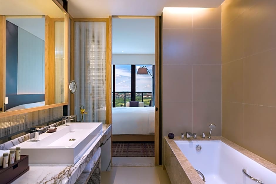 Renaissance by Marriott Haikou Hotel