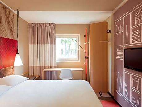 Two Rooms next to Each Other