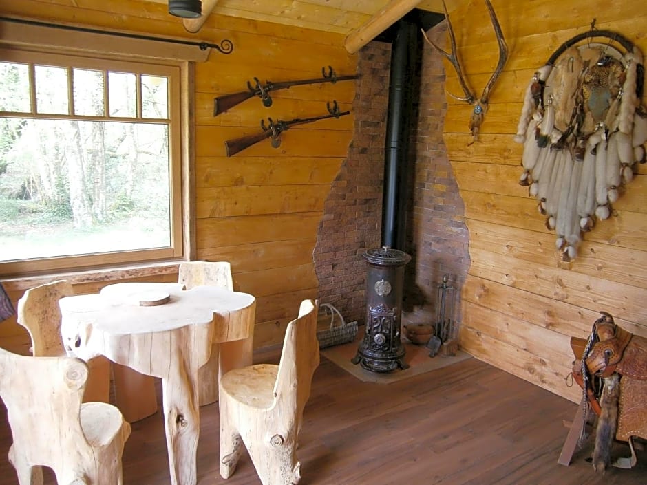 Chambre d'hôte atypique "trappeur" West little ranch