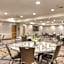 Holiday Inn & Suites Pigeon Forge Convention Center By IHG
